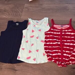 Lot of three girls Old Navy tanks size 5T
